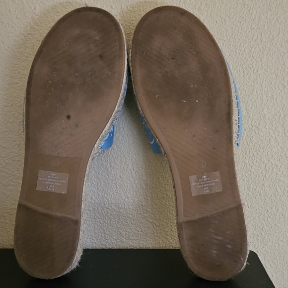 Womens shoes - Picture 3 of 4